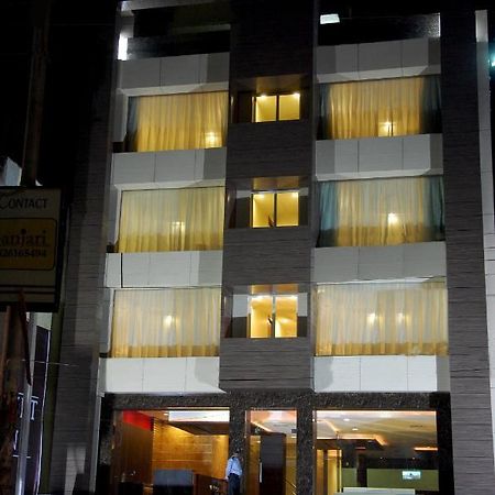 首都o 9580石榴石酒店 杜尔格 外观 照片