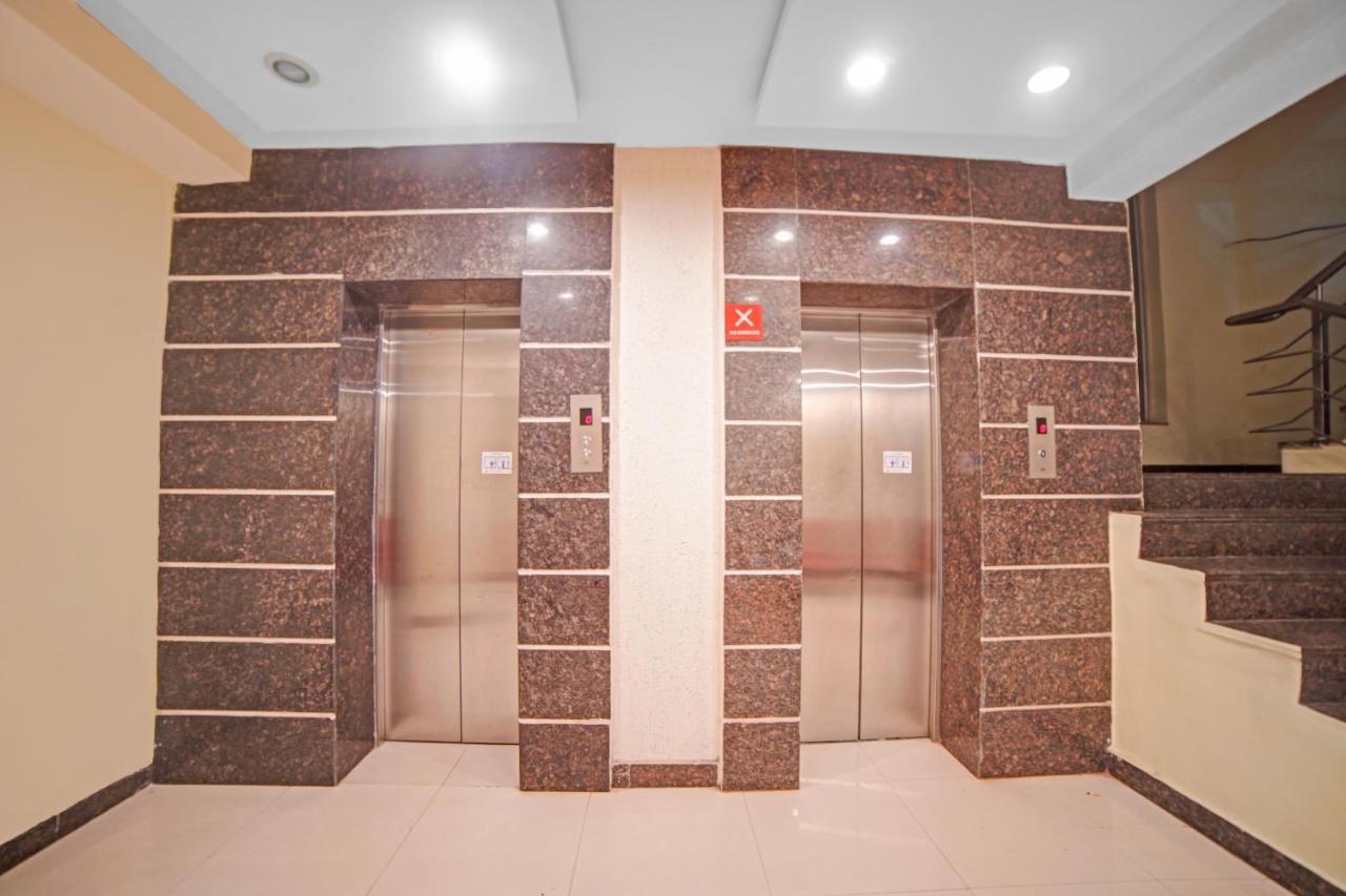 首都o 9580石榴石酒店 杜尔格 外观 照片