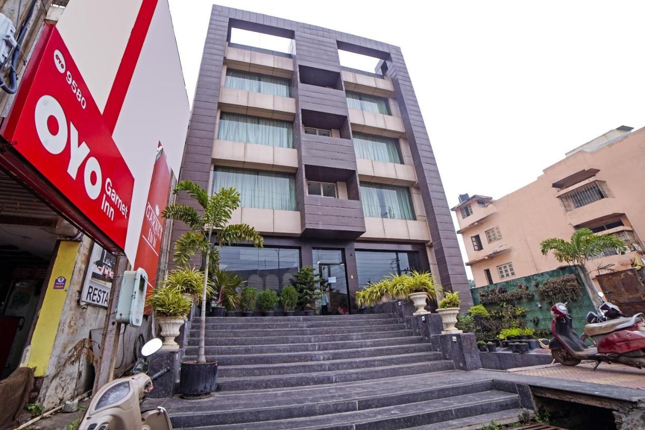 首都o 9580石榴石酒店 杜尔格 外观 照片