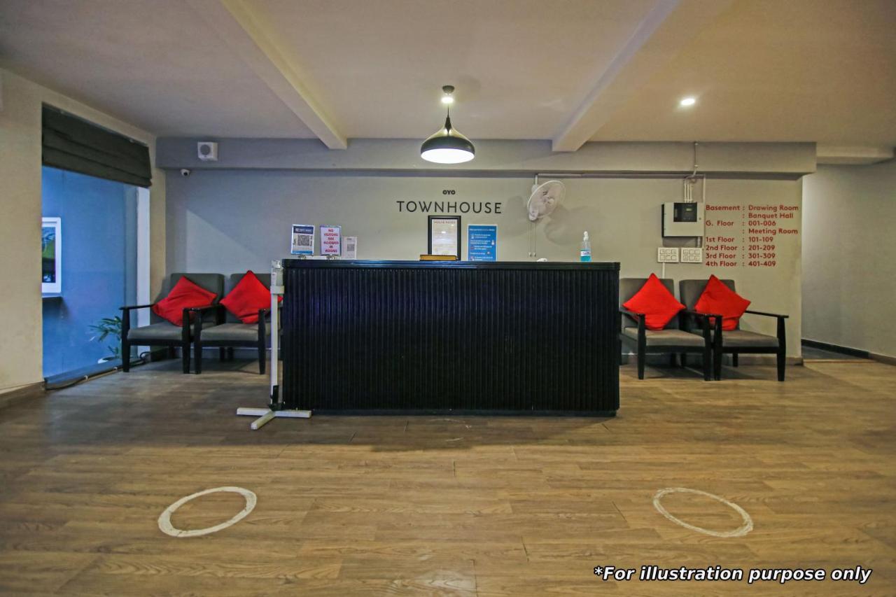 首都o 9580石榴石酒店 杜尔格 外观 照片